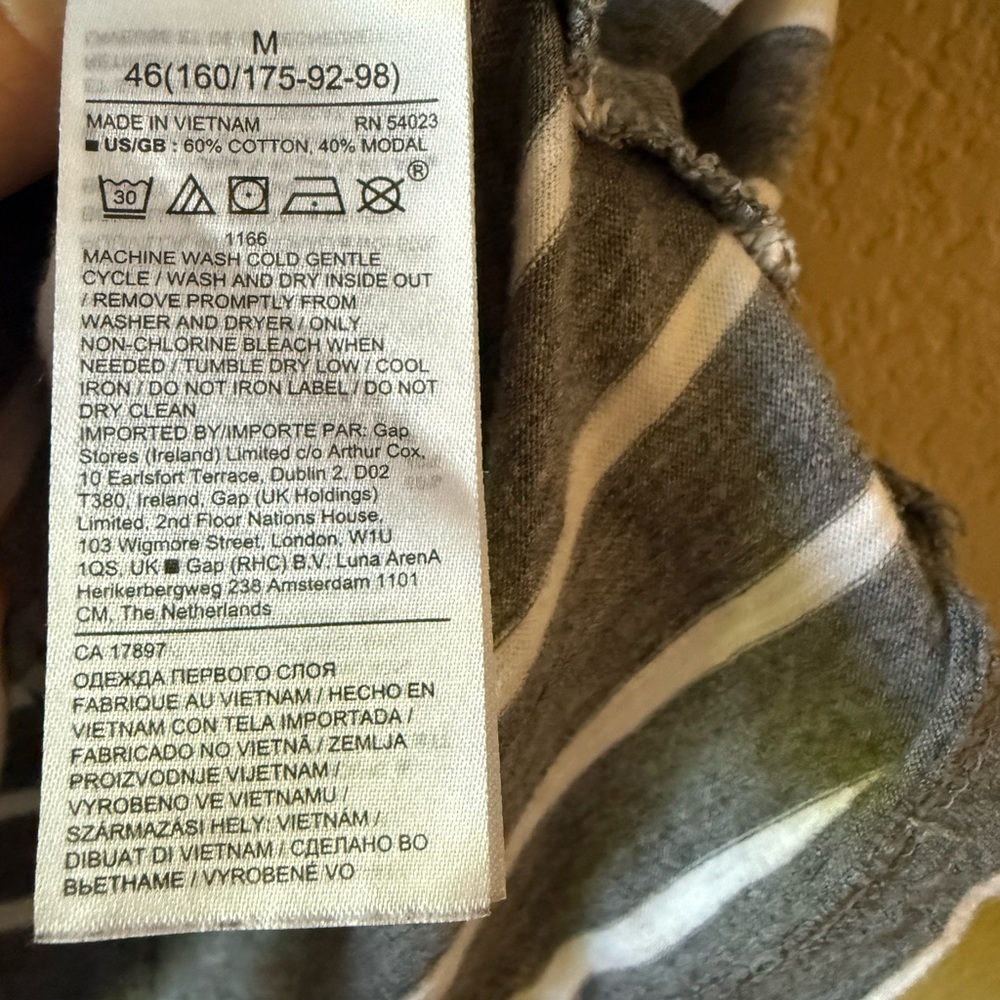 Banana Republic Cozy Slub Tee - Picture 4 of 4